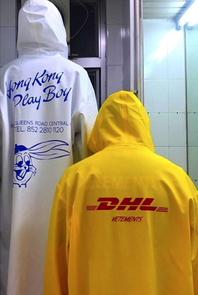 VETEMENTS X DHL 香港限定 DHL ロゴ　レインコート