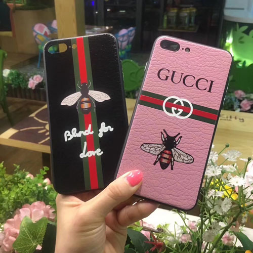 グッチ Gucci iphone8/8 plusケース ブランド アイフォン7/7 plusケース お洒ミツバチ落浮き彫り ファッション男女兼用