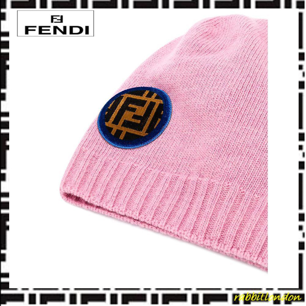 2018新作人気 フェンディ キャップ スーパーコピー FENDI 帽 素敵なロゴパッチ 帽子