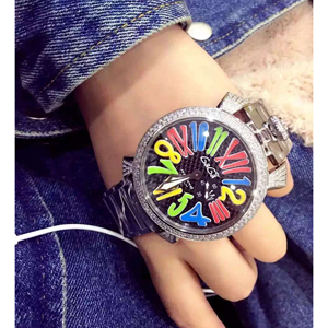 [GaGa MILANO] ガガミラノスーパーコピー 2012年春夏新作 ダイヤモンド装飾 腕時計 "MANUALE 40MM ACCIAIO 5020.9d"